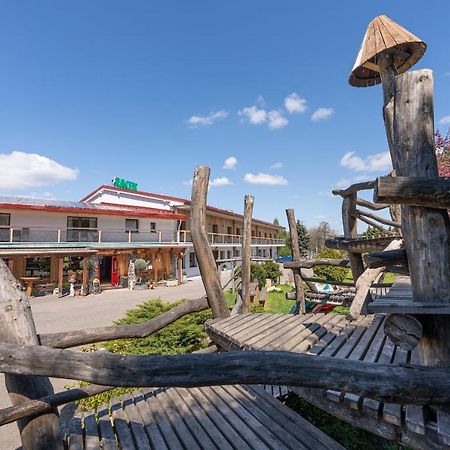 Hotel Racek Úštěk Exterior foto
