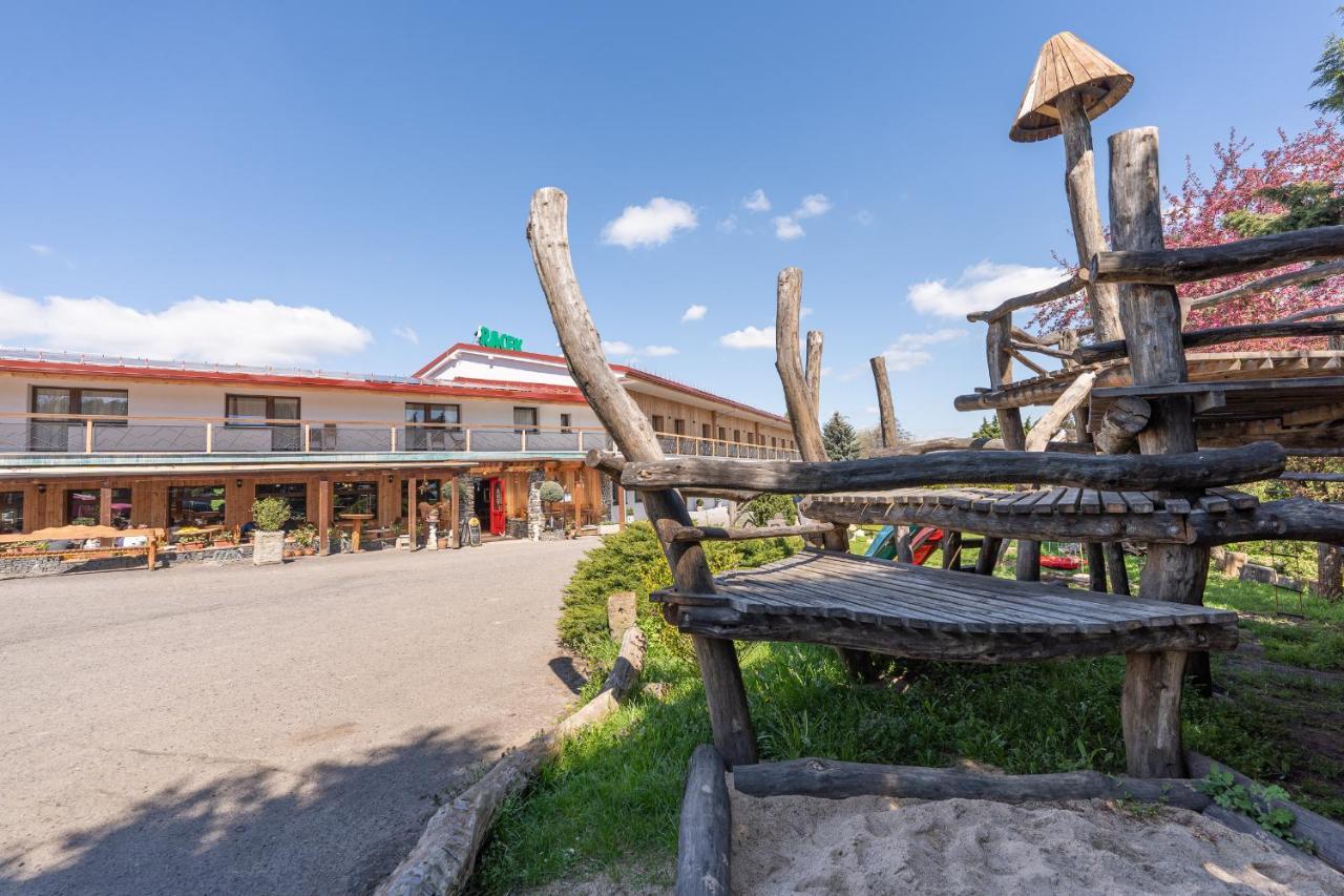 Hotel Racek Úštěk Exterior foto